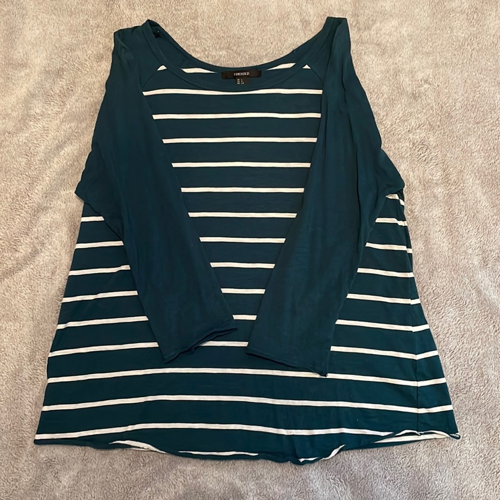 Forever 21 striped tee, size L